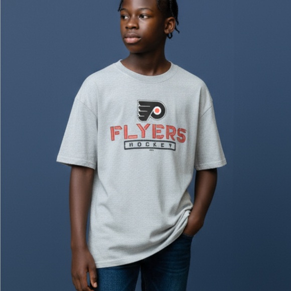 Fanatics Other - Fanatics Philadelphia Flyers Hockey Tee Number 9 Provorov